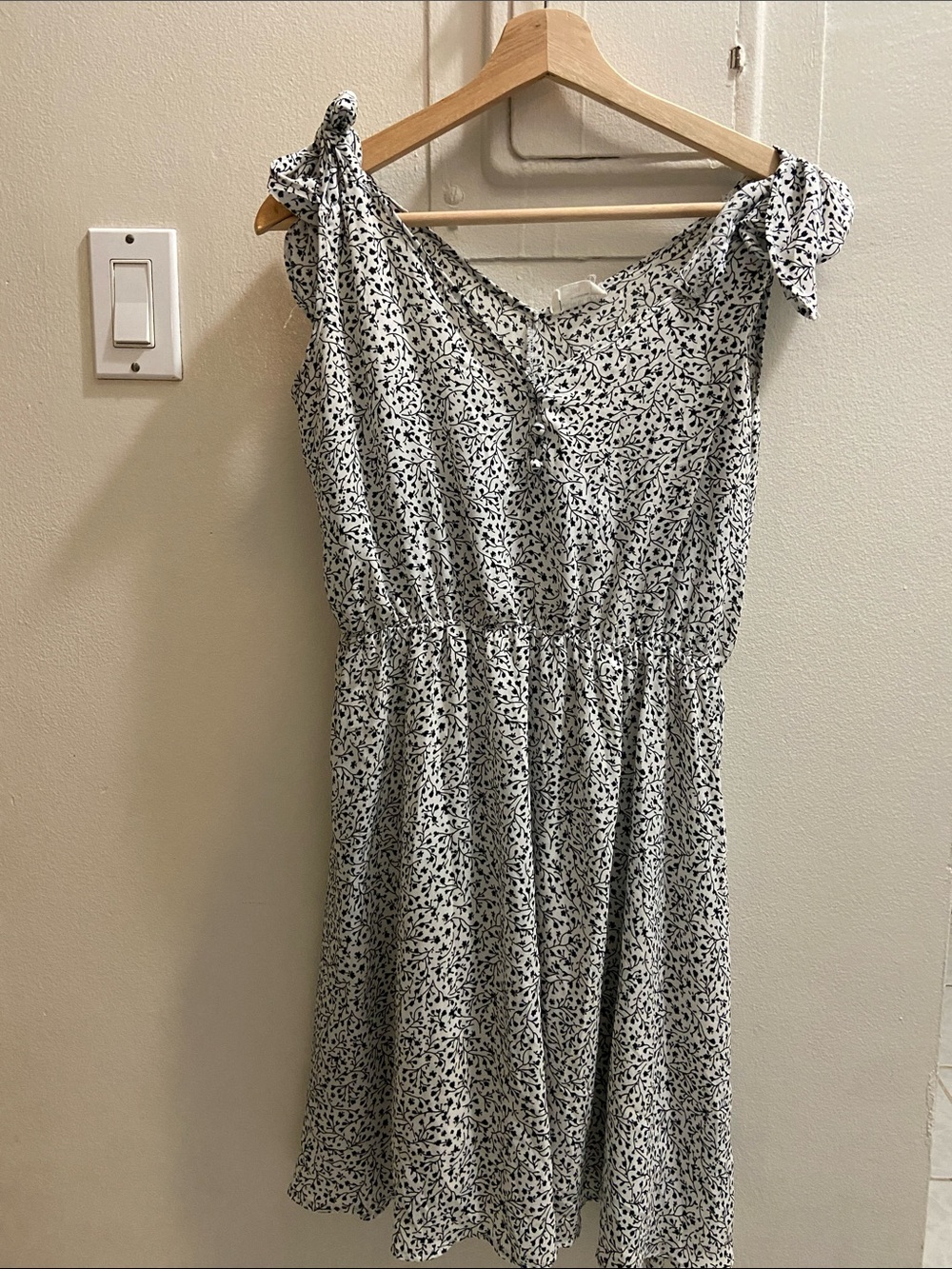 Sienna Sky White and Black Ditsy Floral Tie-Strap Midi Dress